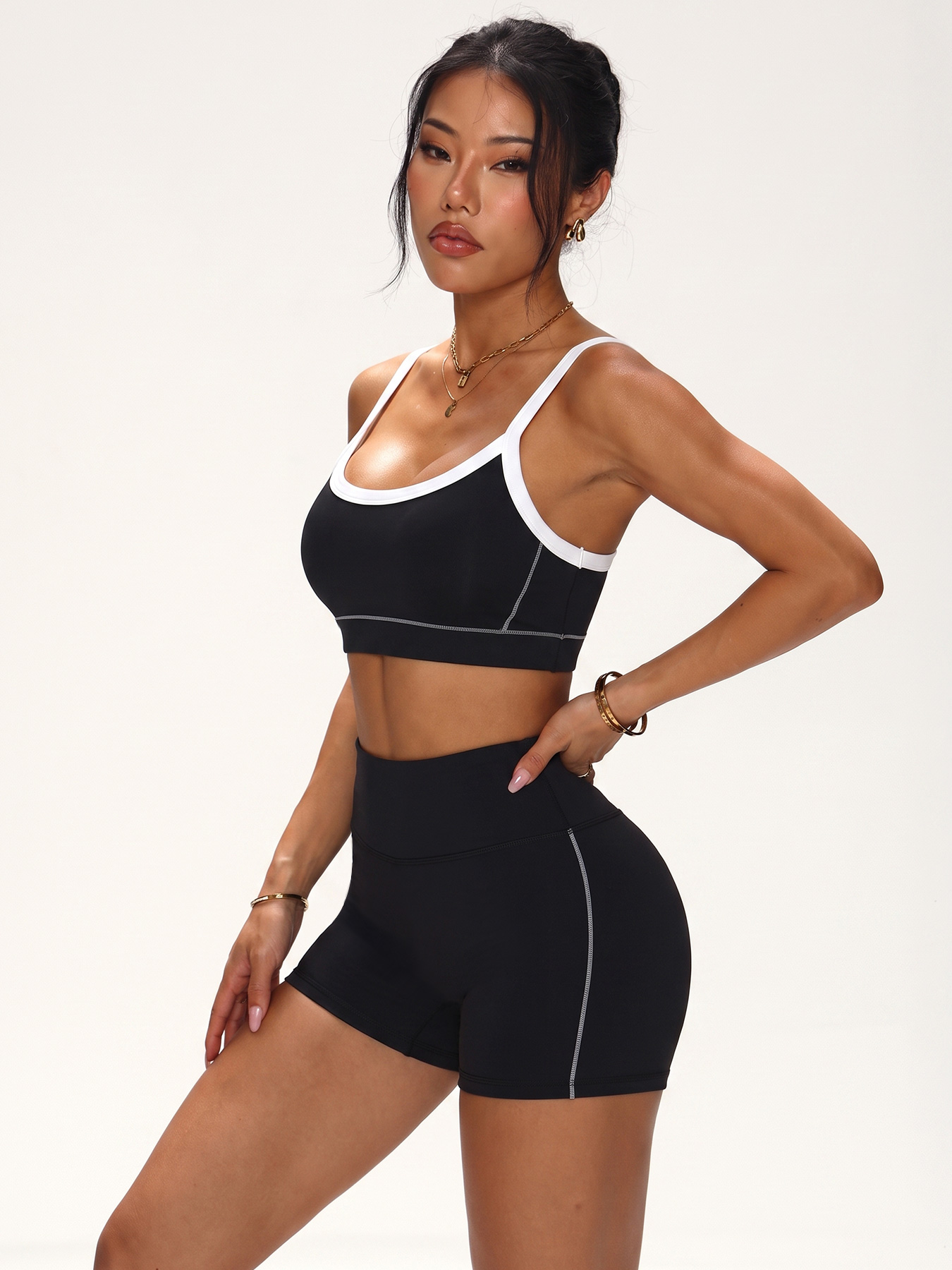 Contrast Trim Seamless Workout - огляд і ціна Minimizer Bra Women